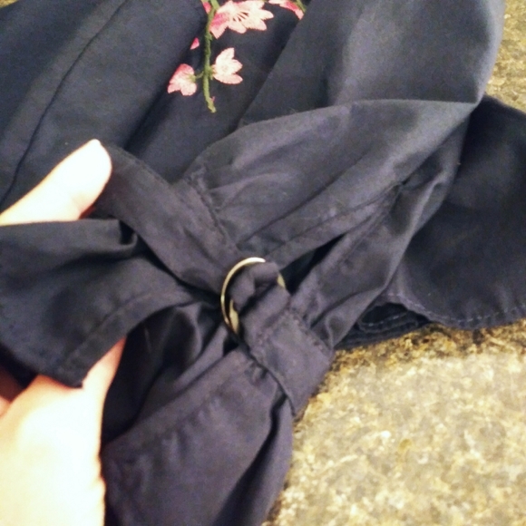 Bleuh Ciel Blue Embroidered Crop Top Long Sleeves - Picture 7 of 8